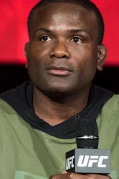 Din Thomas profile image